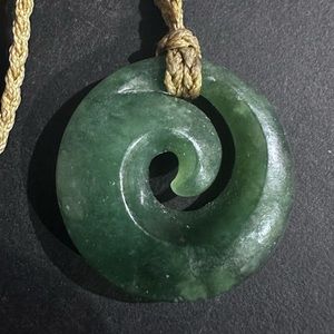 Hand Carved Jade necklace fe New Zealand